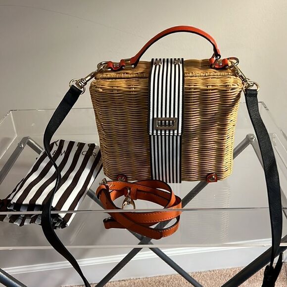 Henri Bendel Montauk Wicker Lunch Box - Picture 9 of 9